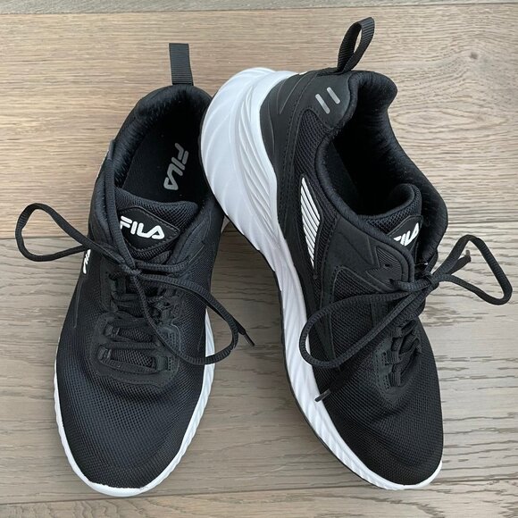 Fila Trazoros Energized 2 Athletic Lo Cut Lace Up Sneakers Black + White Sz 9 - Picture 1 of 11